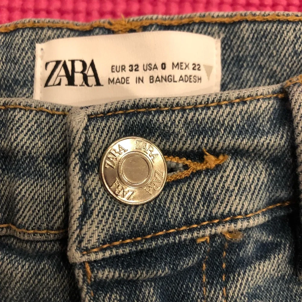 ZARA high rise jeans, size 0 - Picture 4 of 13